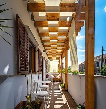 شقة Apartman Pergola *